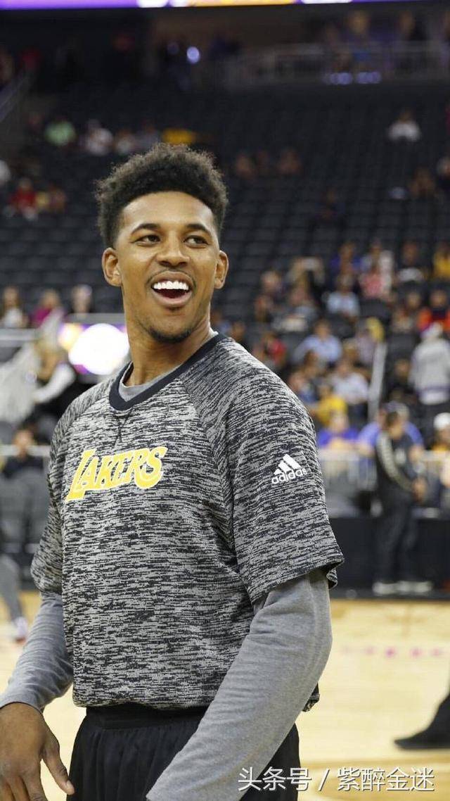 巨大噪音与 巨大噪音与